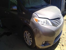 2013 TOYOTA SIENNA. GRAY, XLE MODEL, 3.5L, AT, FWD,   Z26404
